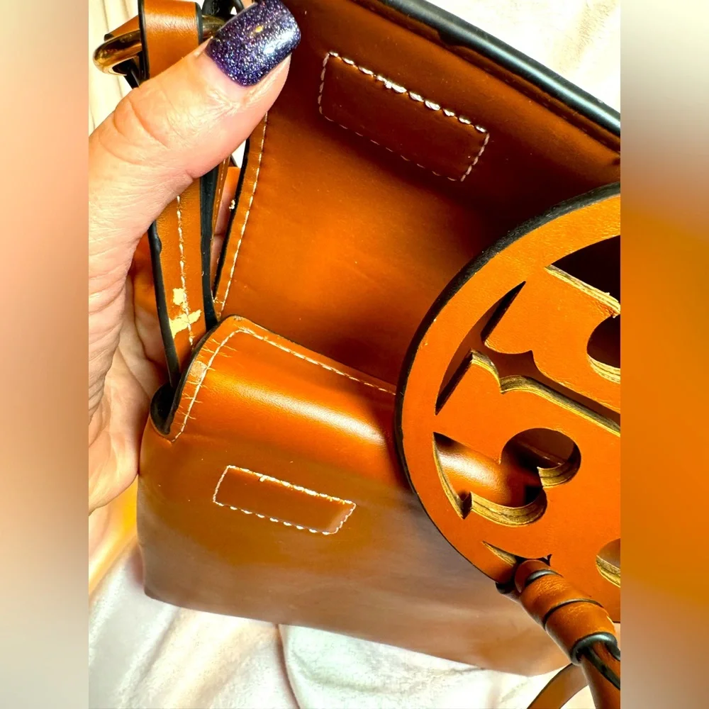 Tory Burch Crossbody Miller Bag Aged Camello Leather Logo Flap Discontinued Rare - Picture 10 of 13